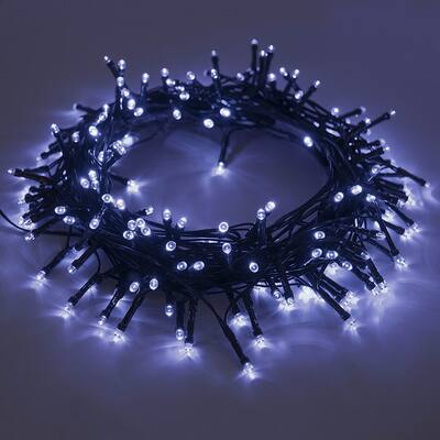 ALEKO 200 LED 67.8 foot Solar Powered Holiday String Lights White