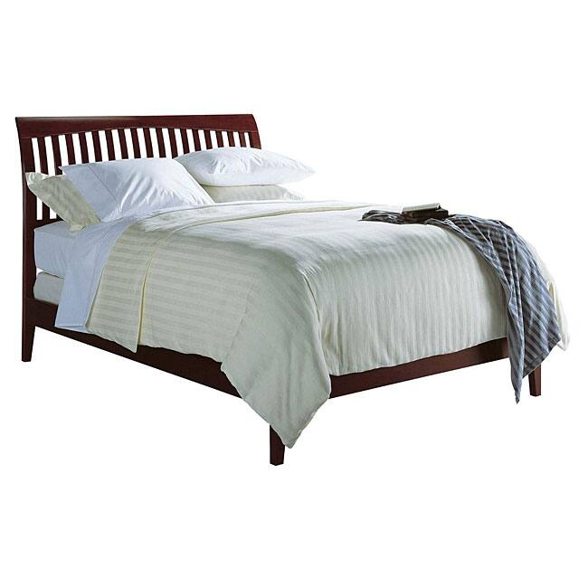 Contemporary Shaker Queen-size Sleigh Bed