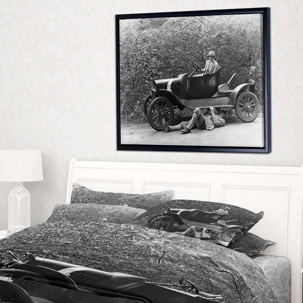 Designart 'Vintage Car Repair' Car Photography Framed Canvas Art Print