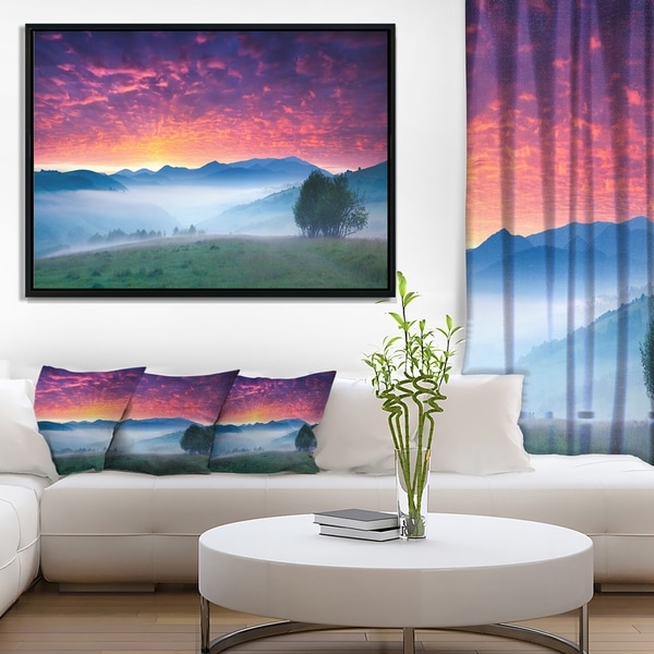 Designart 'Blood Red Sky and Green Grass' Landscape Photo Framed Canvas Art Print
