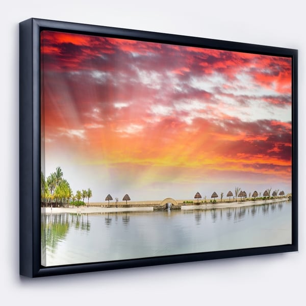 Designart 'Roatan Beach Sunset Panorama' Seashore Photo Framed Canvas Art Print