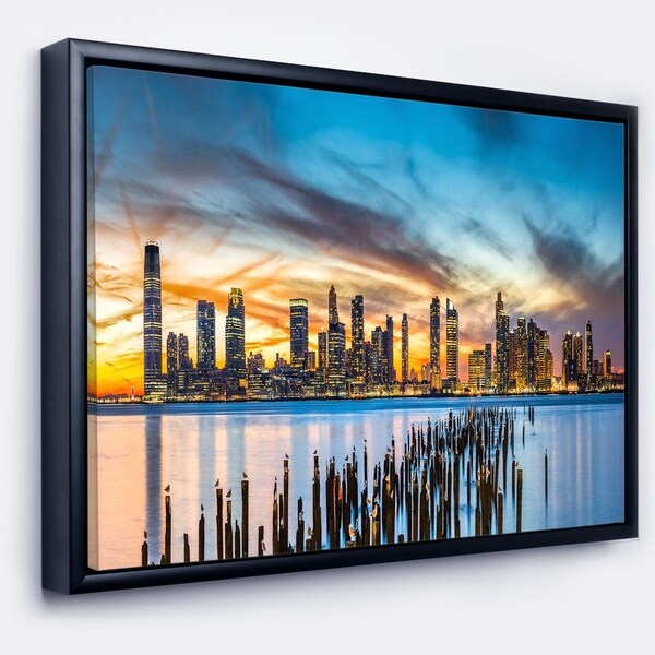 Designart 'Discontinued product' Cityscape Framed Canvas Print