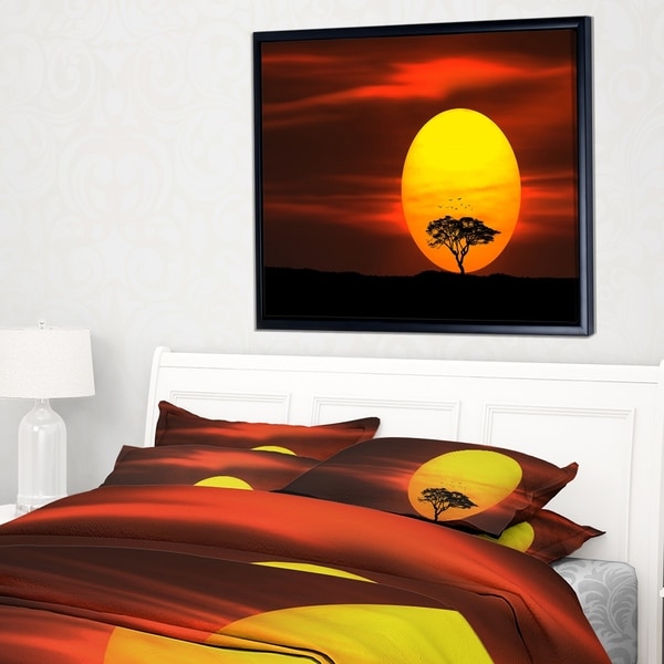 Designart 'Lonely Tree with Birds at Sunset' Landscape Framed Canvas Art