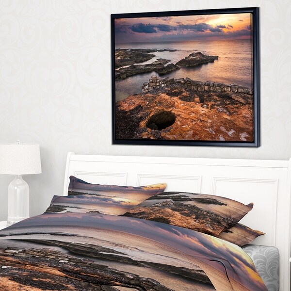 Designart 'Ancient Ruins on Beach Sunset' Oversized Beach Framed Canvas Artwork