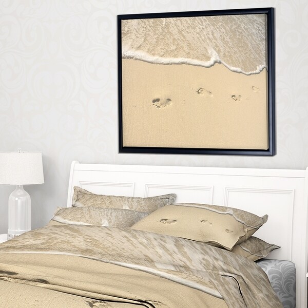 Designart 'Footprints in Sand on the Beach' Modern Seascape Framed Canvas Artwork
