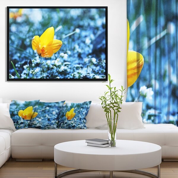 Designart 'Beautiful Yellow Flower on Blue' Floral Art Framed Canvas Print