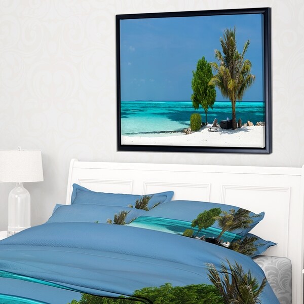 Designart 'Beach with White Sand and Turquoise Water' Modern Seascape Framed Canvas Artwork
