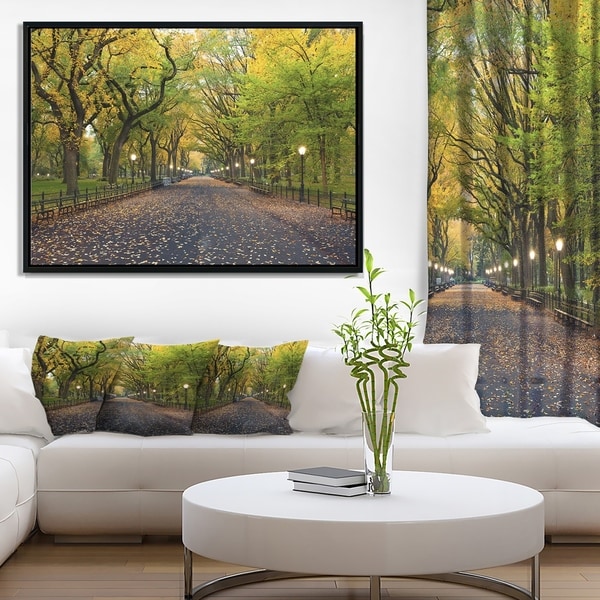 Designart 'The Mall Area in Central Park' Large Landscape Framed Canvas Art
