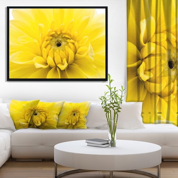 Designart 'Yellow Chrysanthemum Gold Flower' Flower Artwork on Framed Canvas