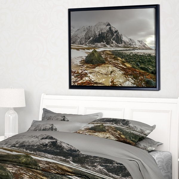 Designart 'Eggum Lofoten Islands Norway' Landscape Framed Canvas Art Print