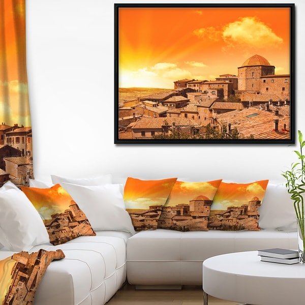 Designart 'Wonderful Italy Tuscany Hill at Dawn' Extra Large Framed Canvas Art Print