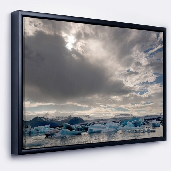 Designart 'Ice of Jokulsarlon Lagoon' Landscape Framed Canvas Art Print