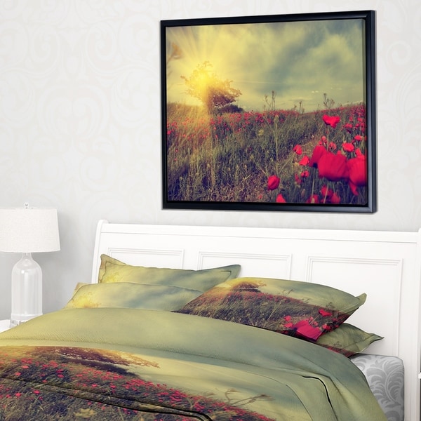 Designart 'Vintage Photo of Poppies at Sunset' Large Floral Framed Canvas Art Print