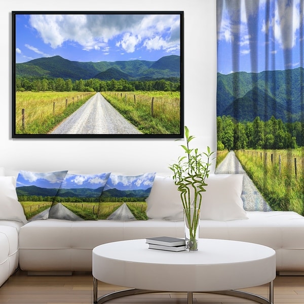 Designart 'Sparks Lane in Cades Cove' Landscape Framed Canvas Art Print