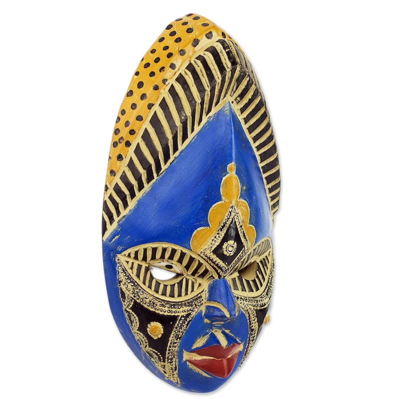 Handmade African Wood Mask, 'Ndidi' (Ghana)