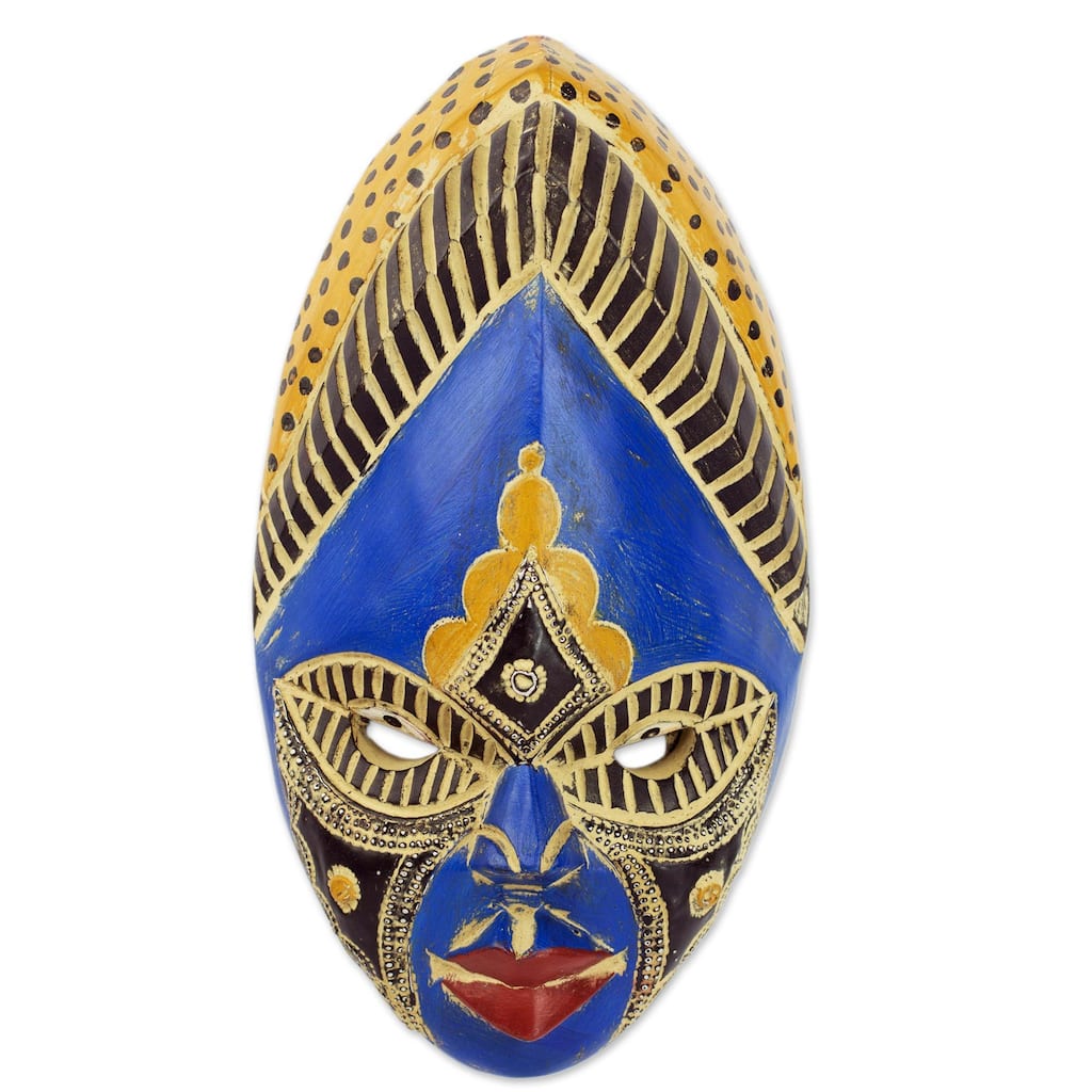 Handmade African Wood Mask, 'Ndidi' (Ghana)