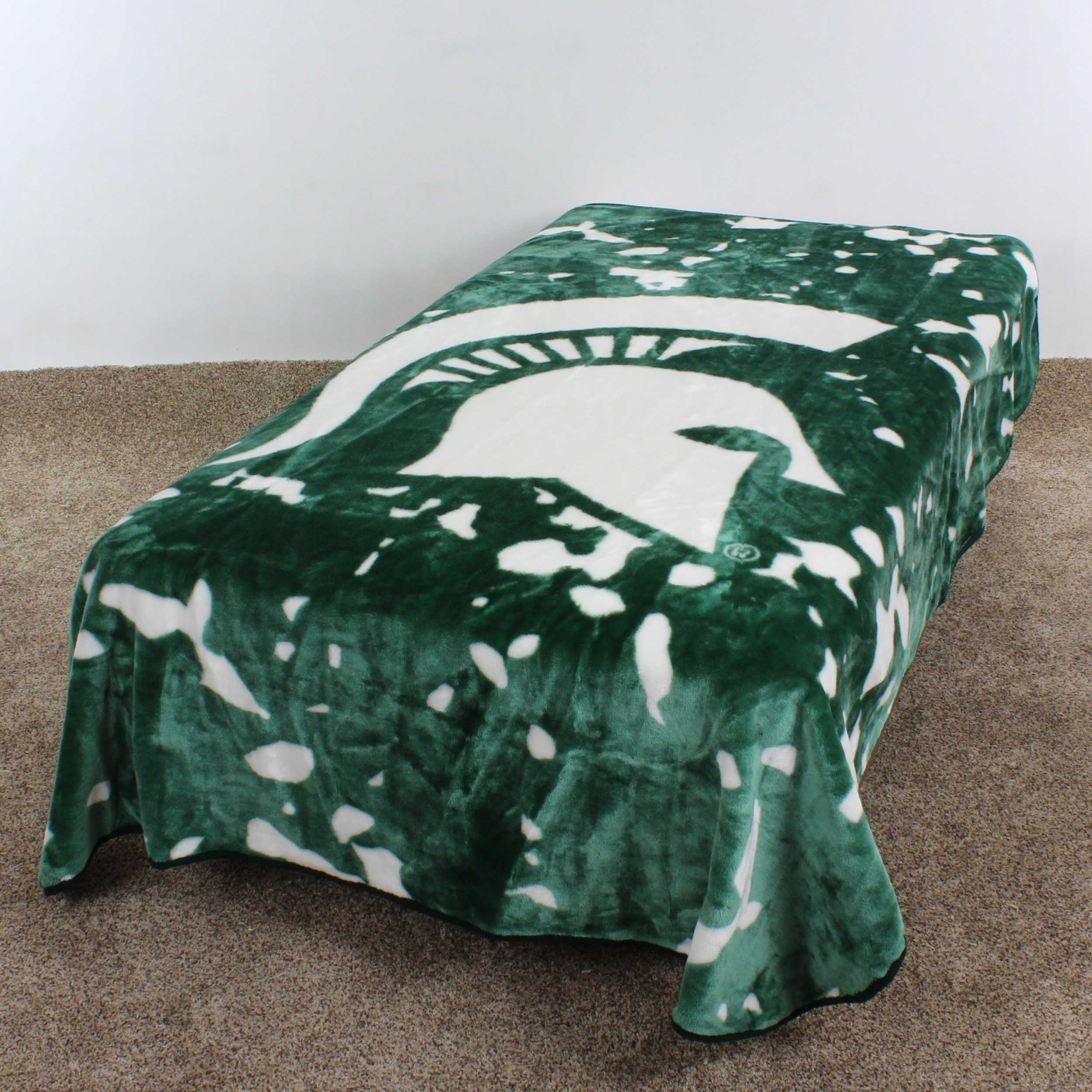 Michigan State Spartans Throw Blanket  Bedspread 63 x 86 White 