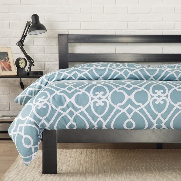 Priage by Zinus 2000H Black Steel King-size Platform Bed
