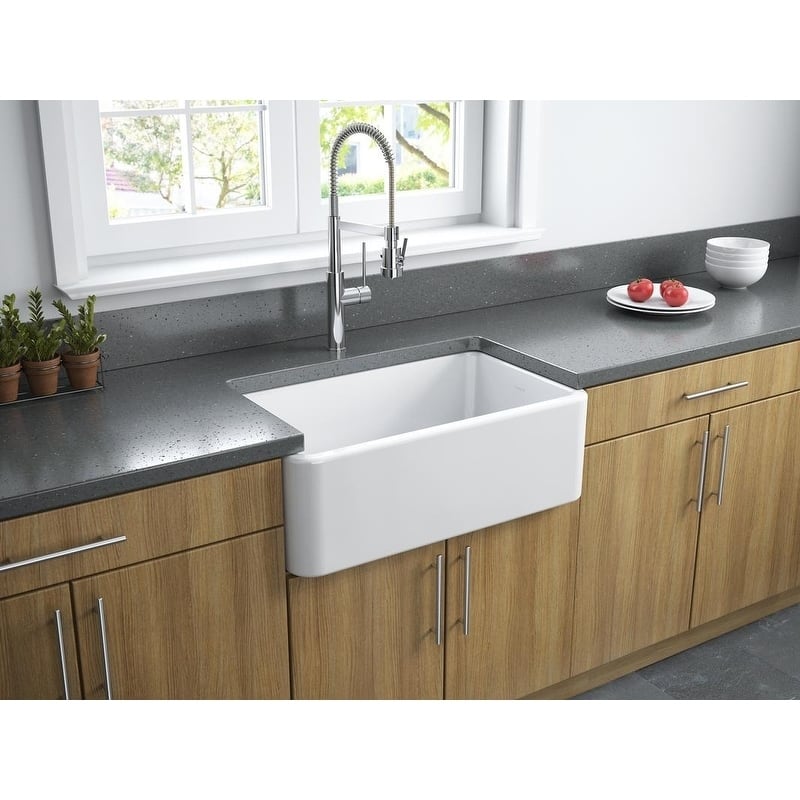 LaToscana 30" x 18" Reversible Farmhouse Fireclay Sink - 30" x 18" x 10"