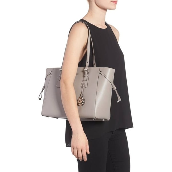 michael kors voyager grey