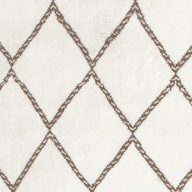 Handmade Trellis Wool Rug (India) - 8' x 10'