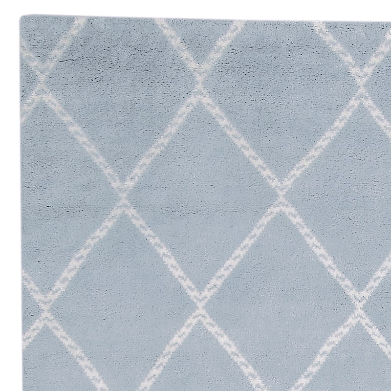 Handmade Trellis Wool Rug (India) - 8' x 10'