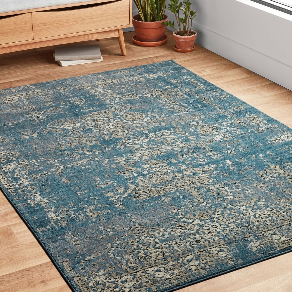 Alexander Home Carissa Diamond Distressed Rug