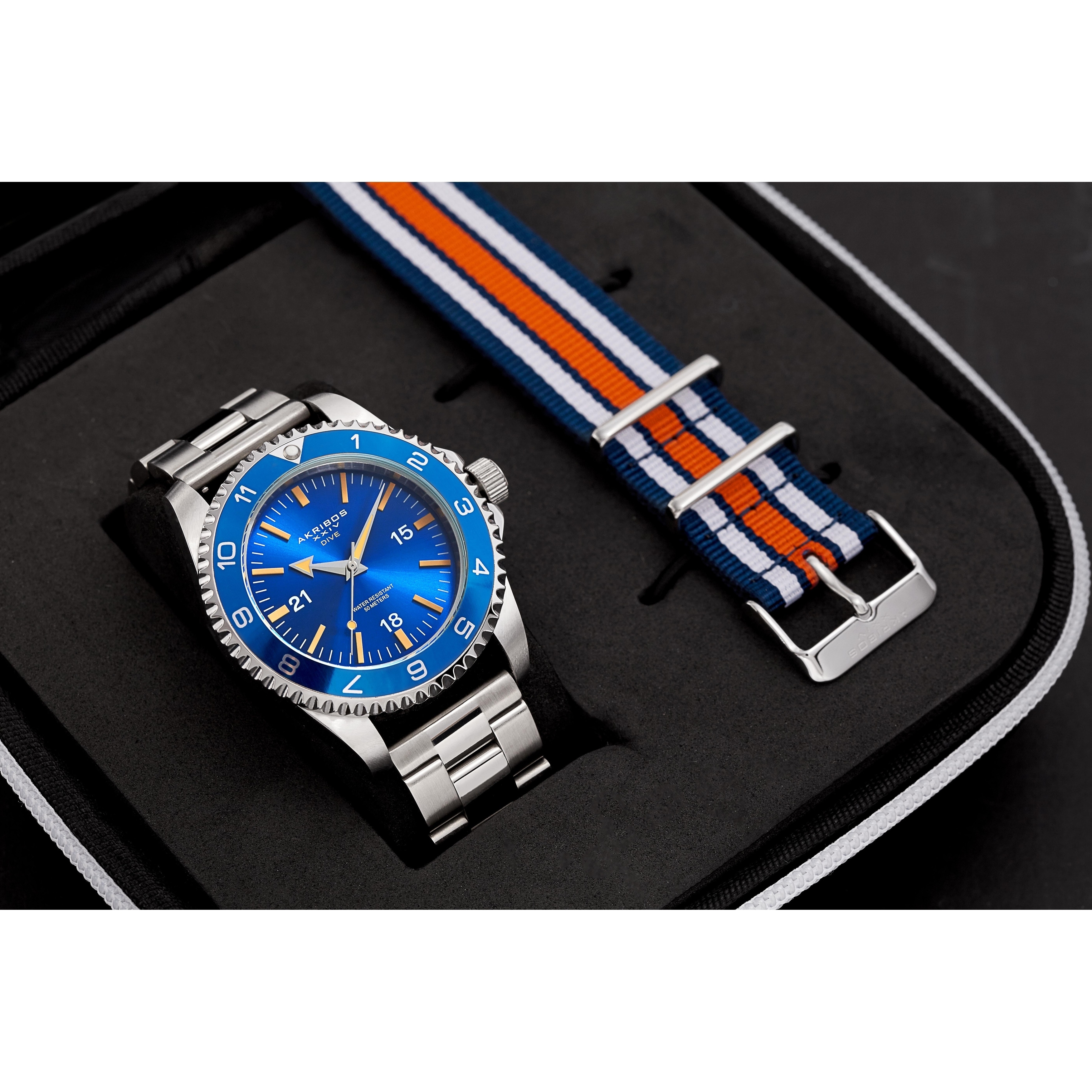 【avurioamorino☆。.:＊・⠀】 Akribos XXIV Men's Diver Style Quartz Interchangeable Blue Silver