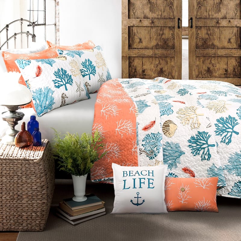 Lush Decor Coastal Reef Feather 7-piece Quilt Set