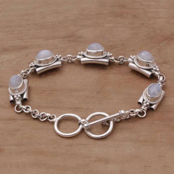 Handmade Sterling Silver Misty Domes Rainbow Moonstone Bracelet Indonesia Handmade Sterling Silver Misty Domes Rainbow Moonstone Bracelet Indonesia