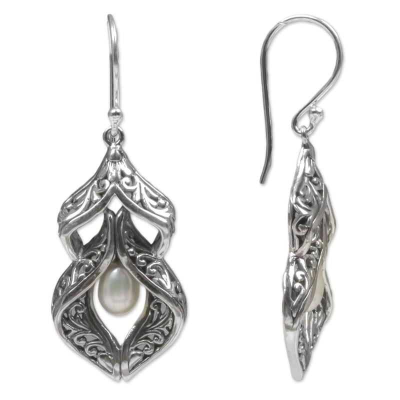 Handmade Sterling Silver Cultured Pearl Earrings (Indonesia) - 1.8*0.7