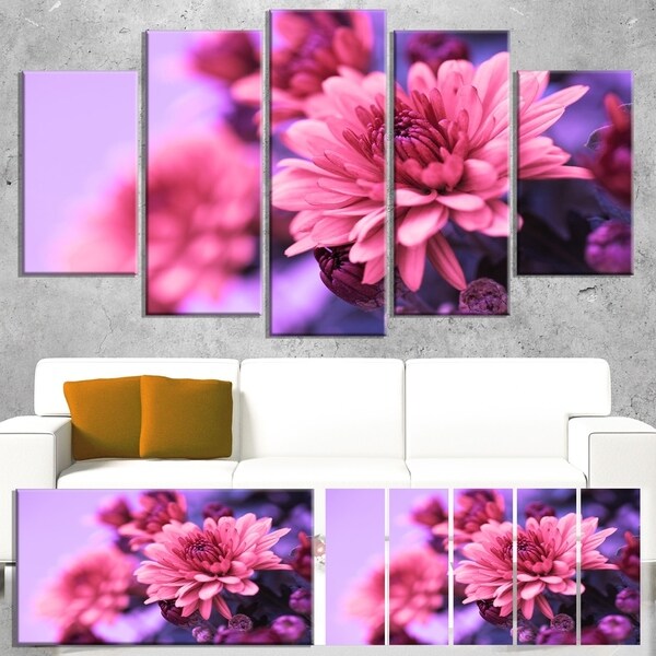 Designart 'Colorful Autumnal Chrysanthemum' Floral Canvas Artwork Print