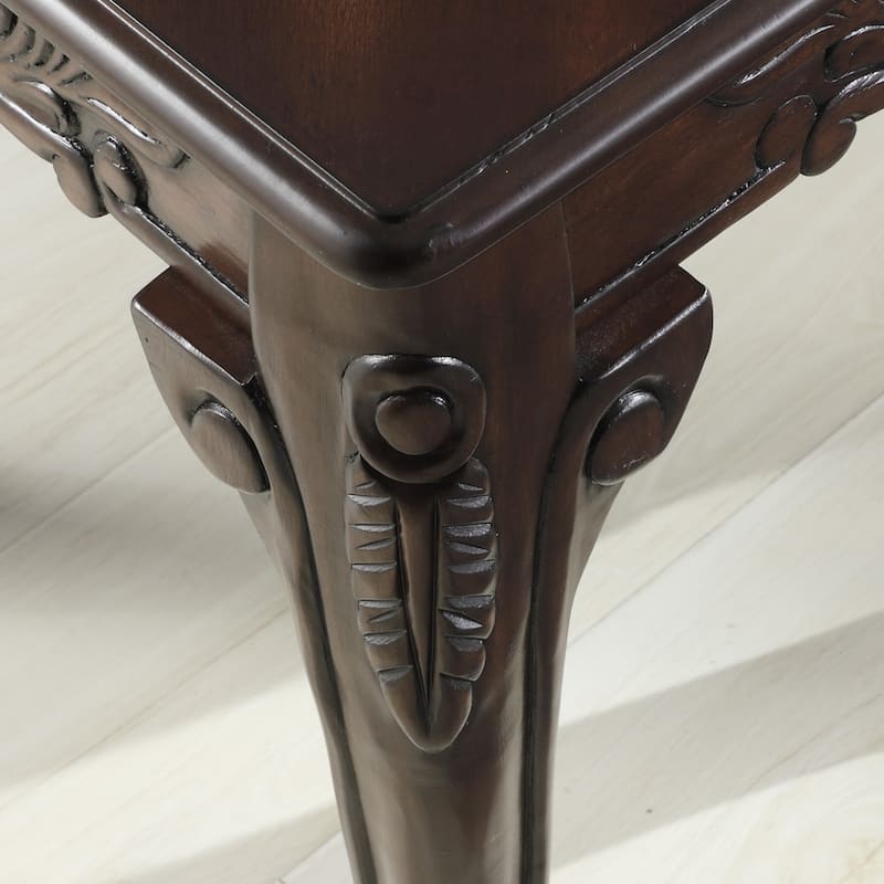 Traditional Ornate Detailing End Table