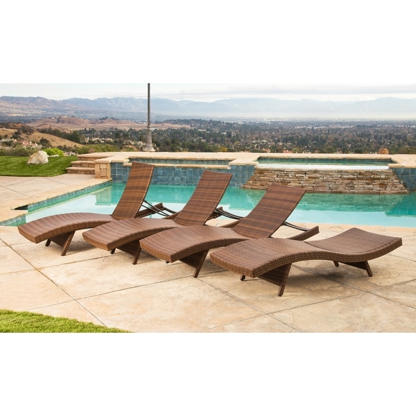 Abbyson Palermo Outdoor Brown Wicker Chaise Lounge Set Of 4 Abbyson Palermo Outdoor Brown Wicker Chaise Lounge Set Of 4