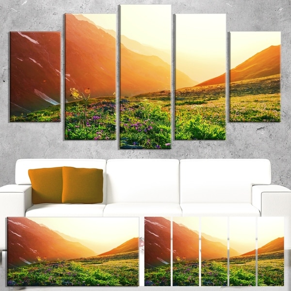 Designart 'Beautiful Meadow on Sunny Day' Oversized Landscape Canvas Art