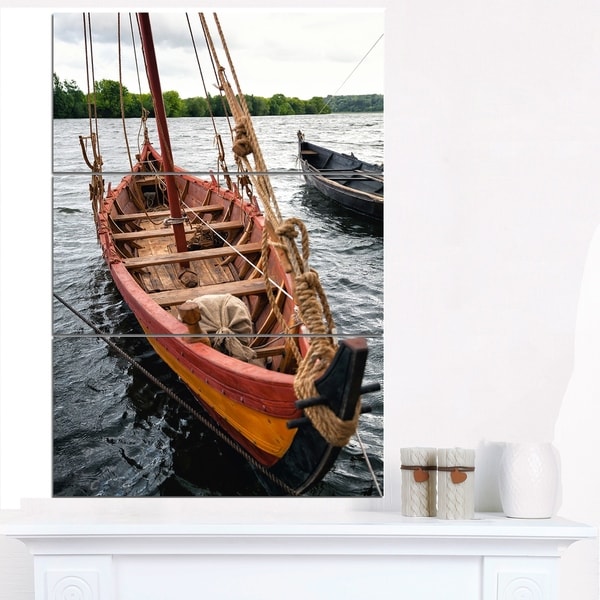 Vintage Wooden Boat - Seashore Canvas Wall Artwork