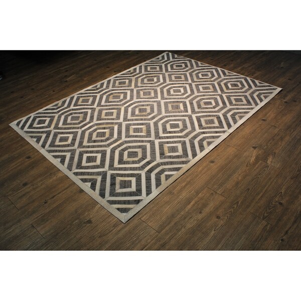 Handmade Leather with Felt Backing Authentic Grey Area Rug - 5' x 7'