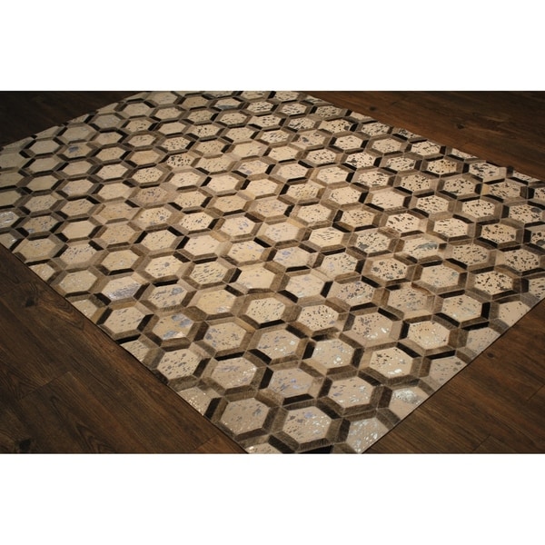 Silver Hair-on Hide Leather Rug with Felt Backing - 5' x 7'