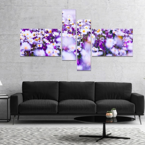 Designart 'Daisy Field Photography Panorama' Floral Canvas Art Print