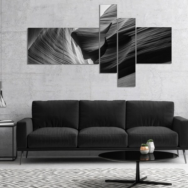 Designart 'Lower Antelope Canyon' Landscape Photo Canvas Art Print