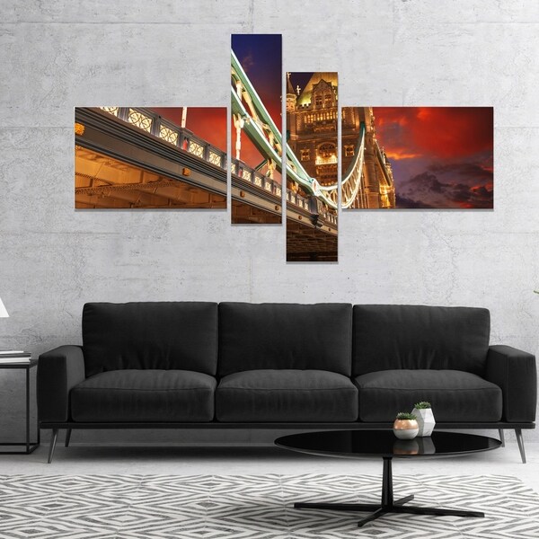 Designart 'Famous Tower Bridge at Night' Modern Cityscape Canvas Art Print