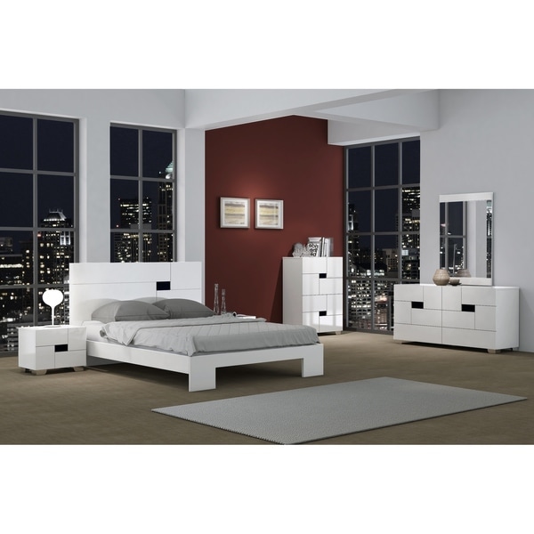 Shop Aria Contemporary 4 Piece White Wood Bedroom Set ...