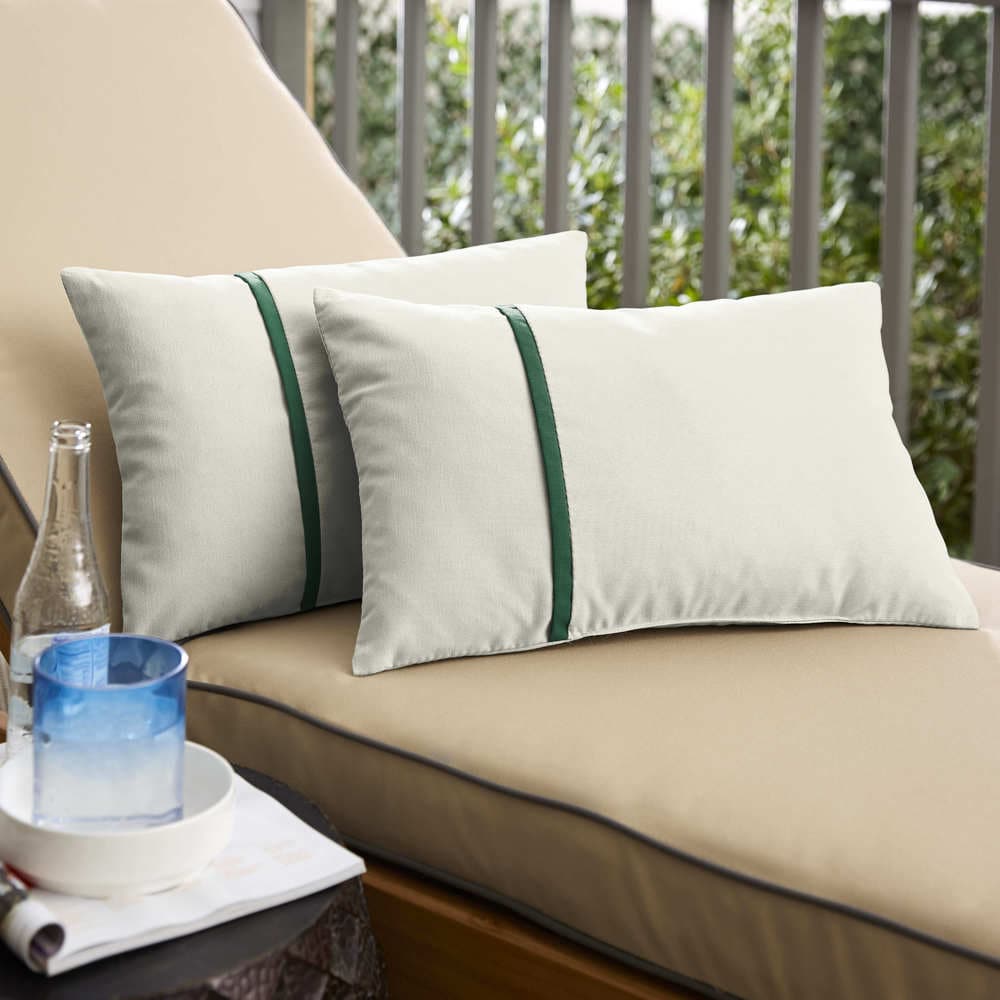 Sunbrella Spectrum Indigo Corded Indoor/ Outdoor Pillow Set (Set of 2) - On  Sale - Bed Bath & Beyond - 14720400