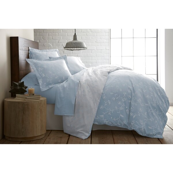 Boutique Chic Sweetbrier Reversible Cotton Comforter and Sham Set
