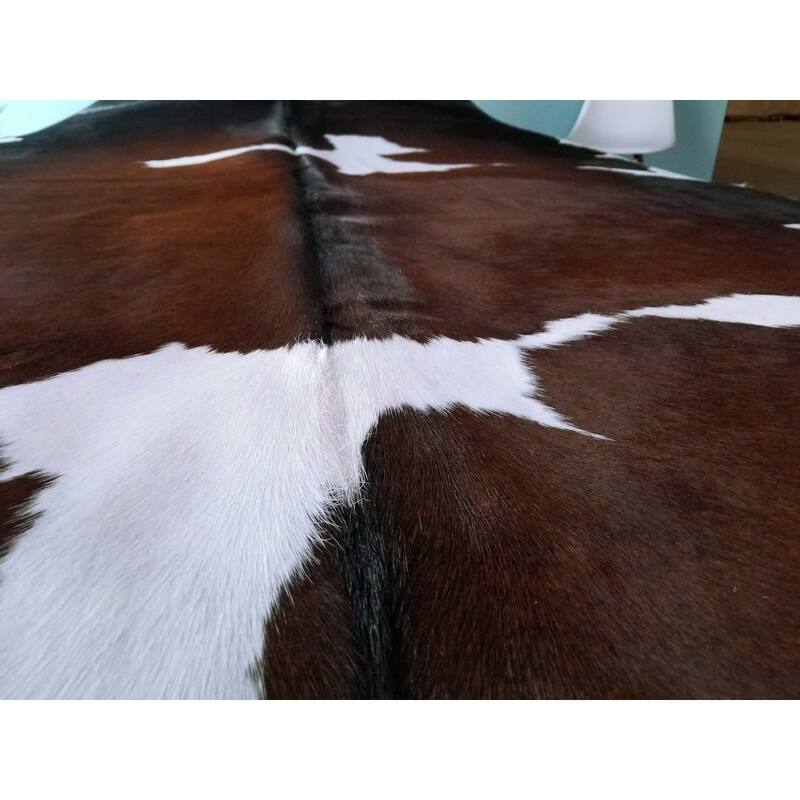 Pergamino Chocolate and White Cowhide Area Rug