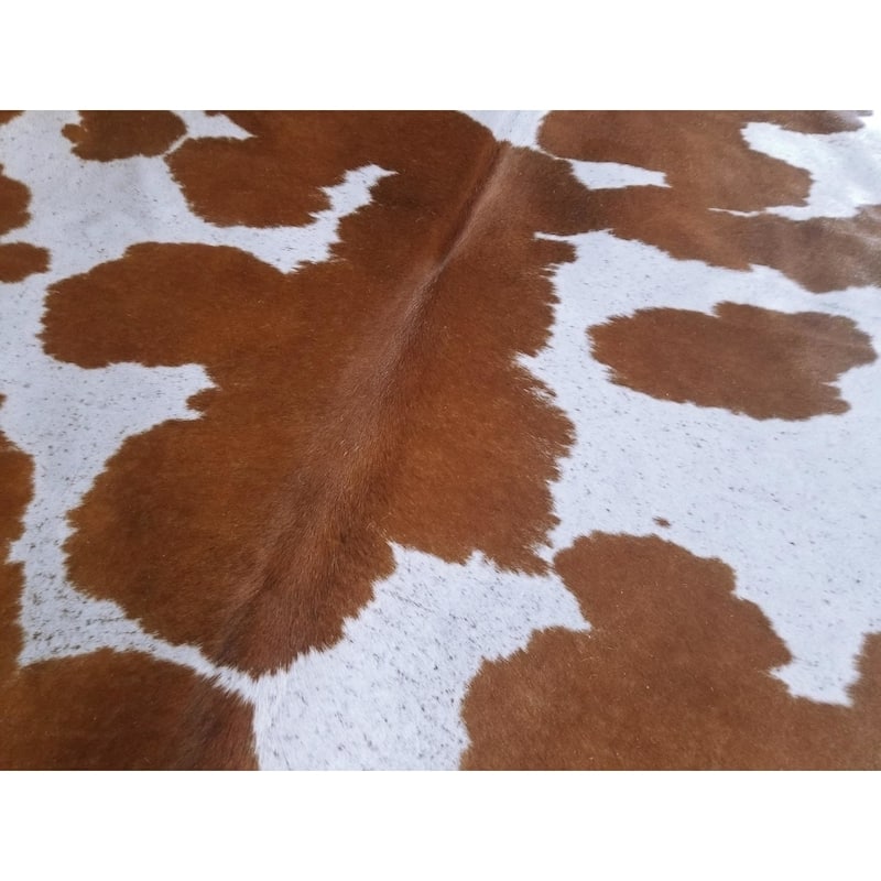 Pergamino Brown And White Cowhide Rug