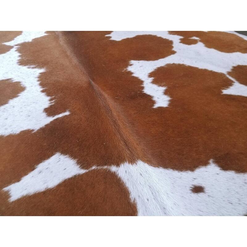 Pergamino Brown And White Cowhide Rug