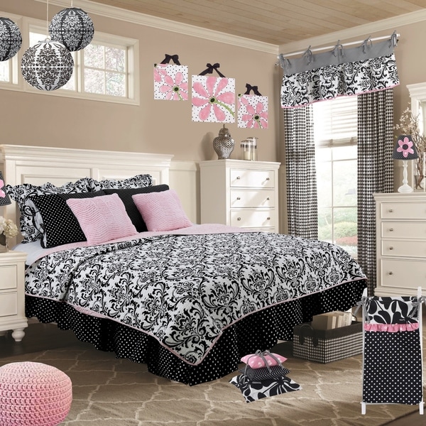 black and white quilt bedding