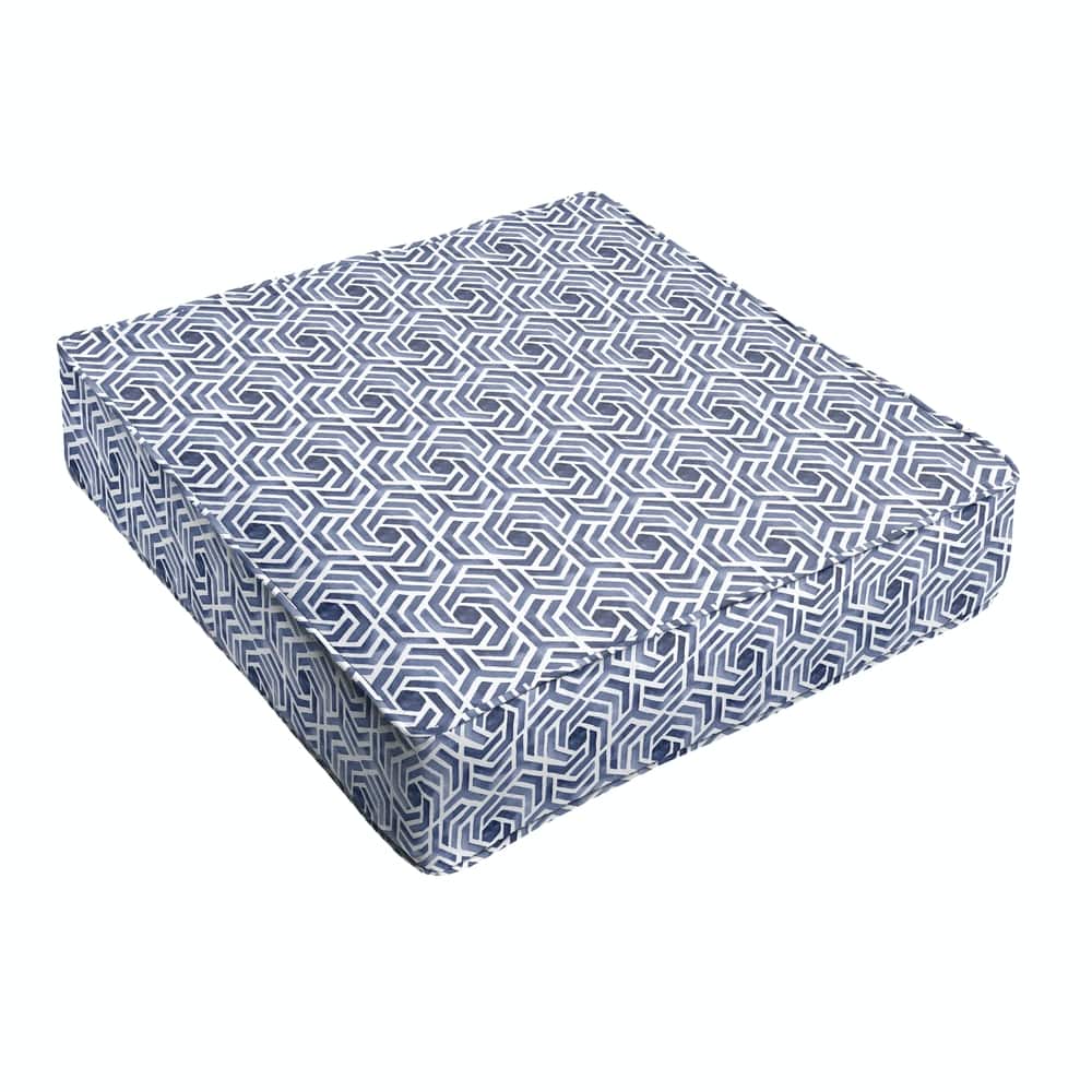 Sorra Home Navy and White Geometric Corded Indoor/ Outdoor Cushion