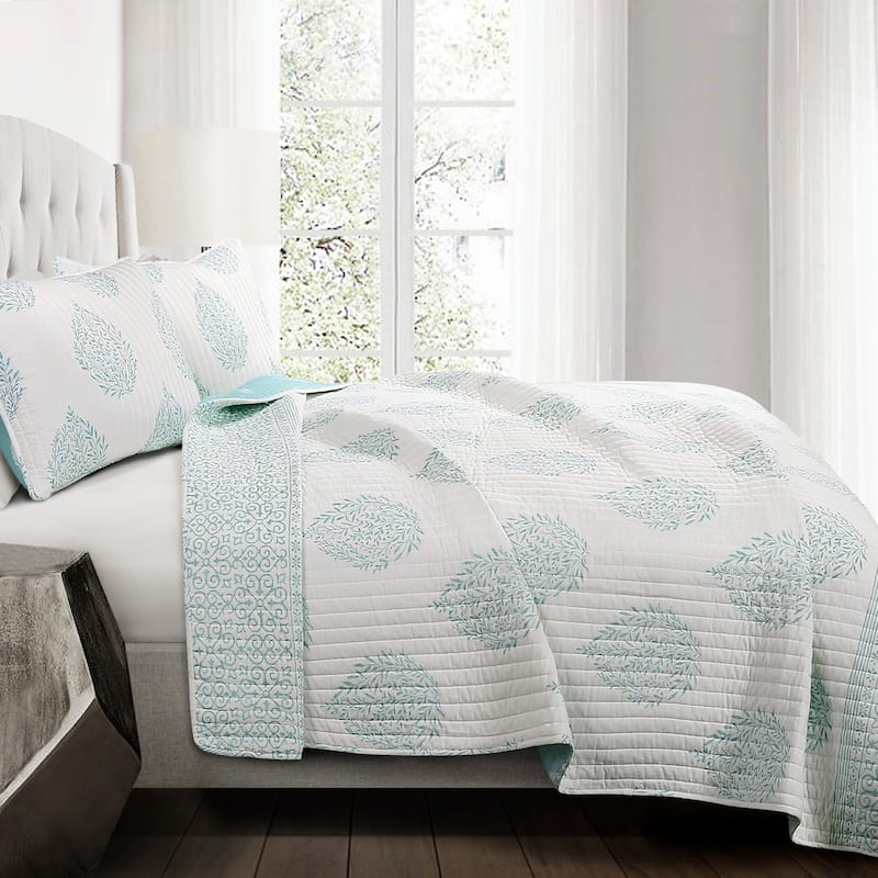 Lush Decor Teardrop Leaf 3 Piece Quilt Set